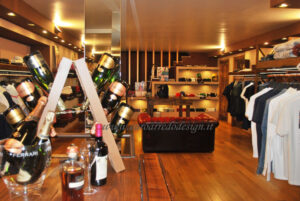LAVORAZIONI 105 Negozio di abbigliamento 'Hamilton Group' (Formia)